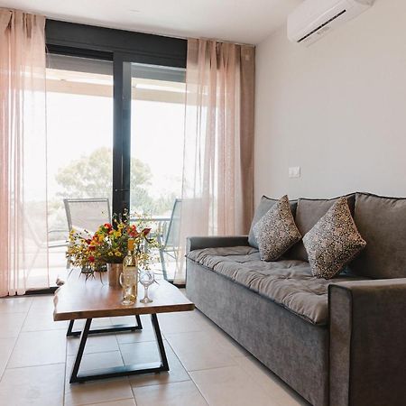 Ariti Luxury Apartment, Nikiana Luaran gambar
